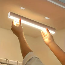 Kabelloses LED-Licht mit Bewegungssensor und USB-Aufladung